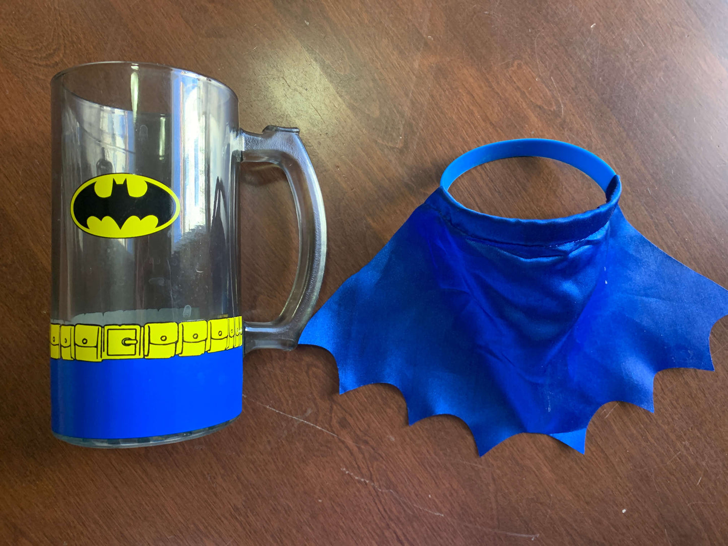 Batman Retro Logo Tall Glass Mug Cup with Cape DC Comics Book collectable dark knight