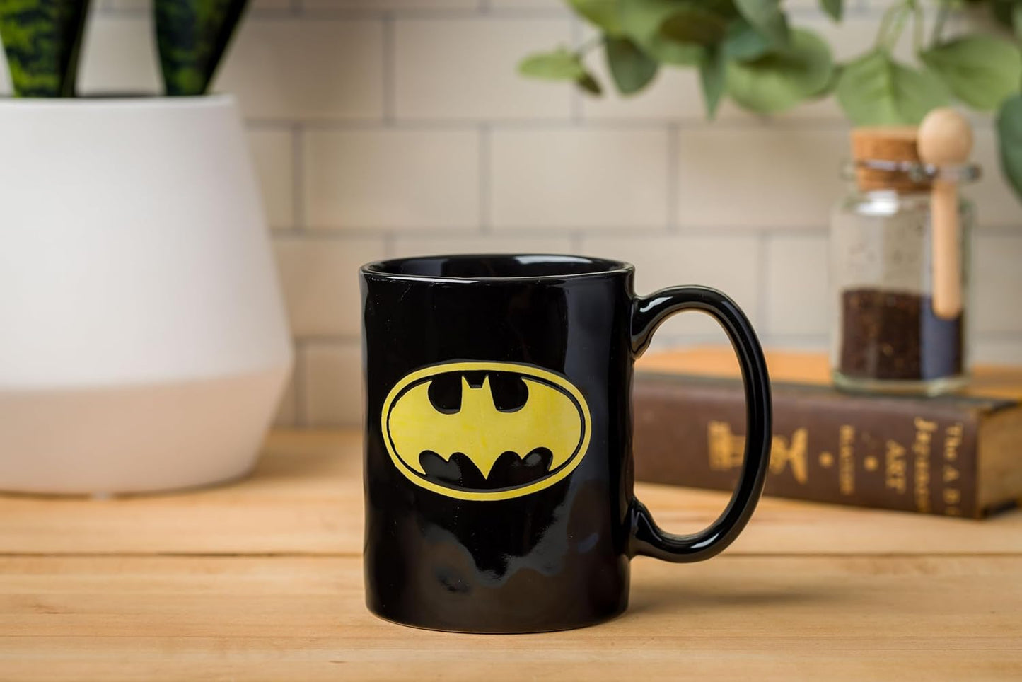 Batman Yellow Black Original Logo Pottery Ceramic DC Comics Tea Coffee Mug 12oz