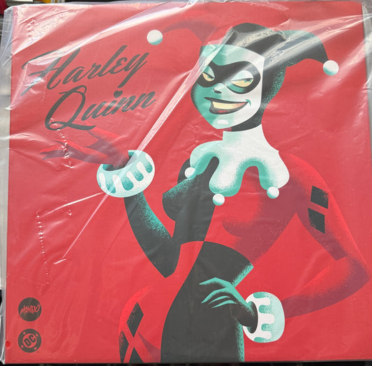 Mondo BTAS Batman Animated 1/6 Harley Quinn (Regular Edition) + Batman Keychain