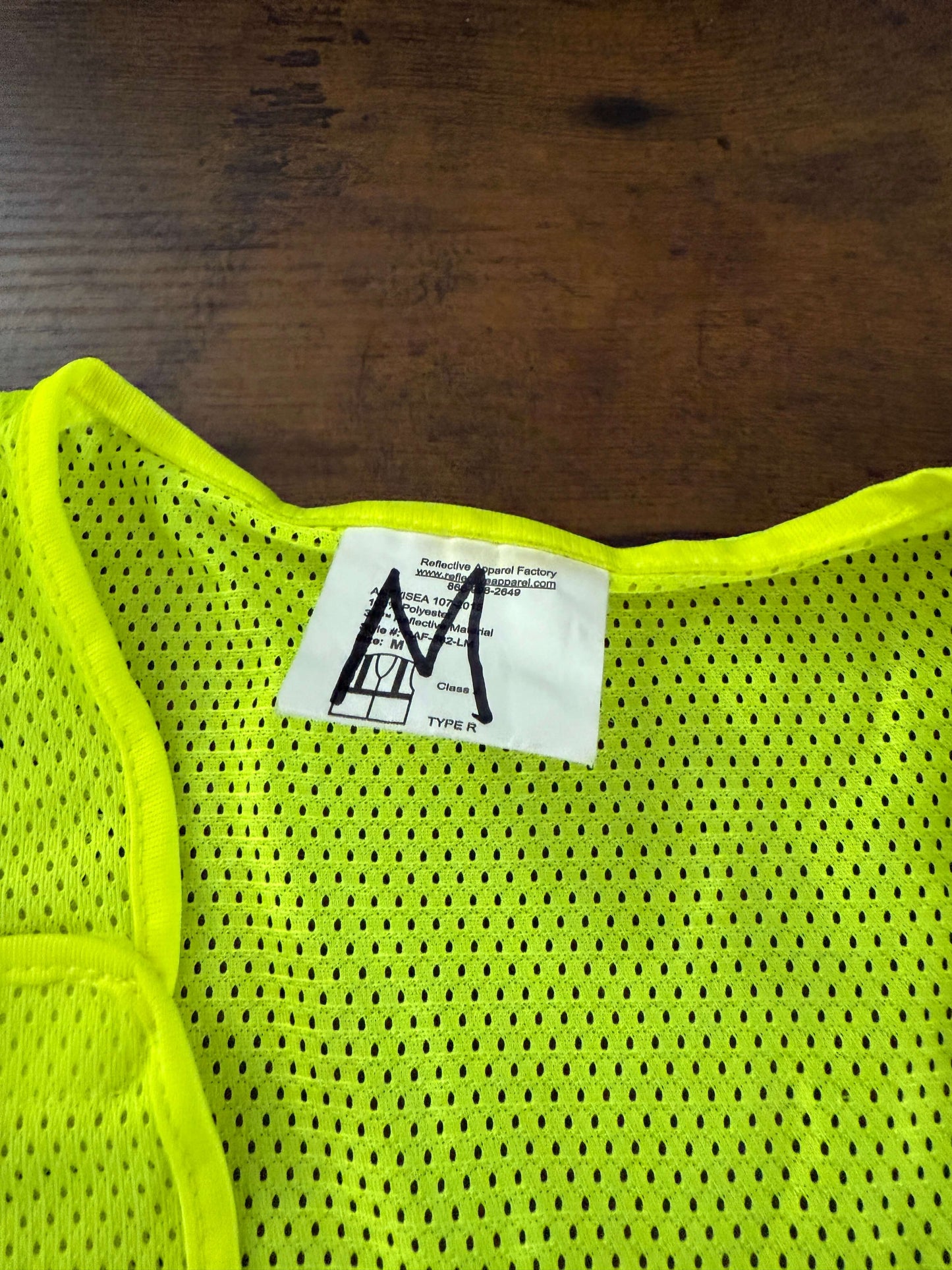 High Visibility Reflective Safety Vest for Men Women Work Construction Vest MED