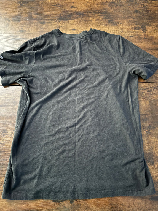 New Era Carolina Panthers Large Short Sleeve Shirt