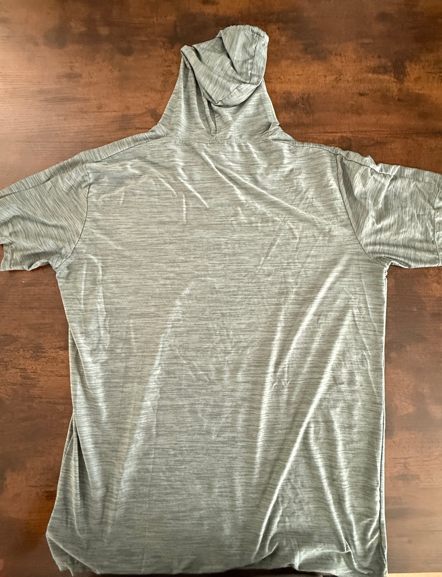 Men’s Athletic Short Sleeve Hooded Performance Shirts Bundle Lot 3 Large