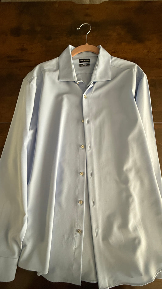 Van Heusen Traveler Dress Shirt Men’s XL Sky Blue Slim Fit Stretch 17 34/35