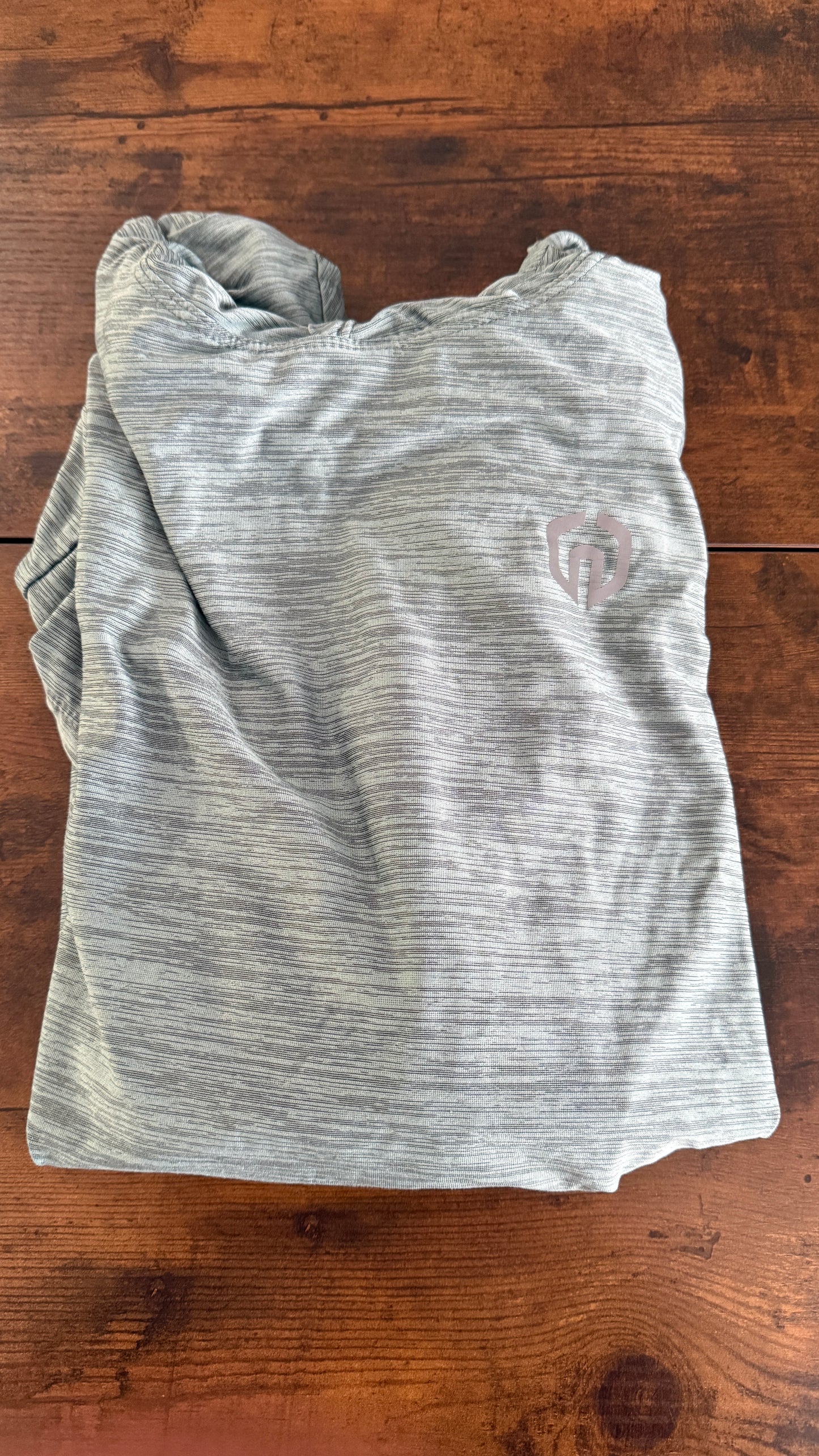 Men’s Athletic Short Sleeve Hooded Performance Shirts Bundle Lot 3 Large