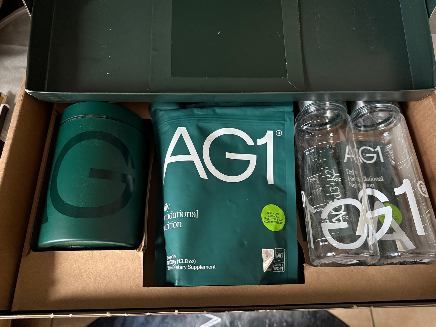 AG1 Athletic Greens Complete Kit (1) AG1 Pouch AG1, AGd3+k2, with Travel Packs