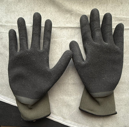 Ridgecut Waterproof Work Gloves One Size Fits All Textured Grip Utility Gardening Pair