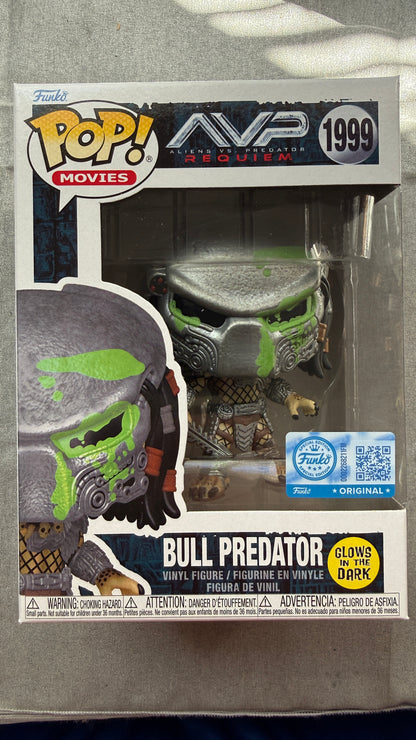 Funko Pop! Vinyl: Alien Vs. Predator - Requiem Bloody Bull Predator (Glow) #1999