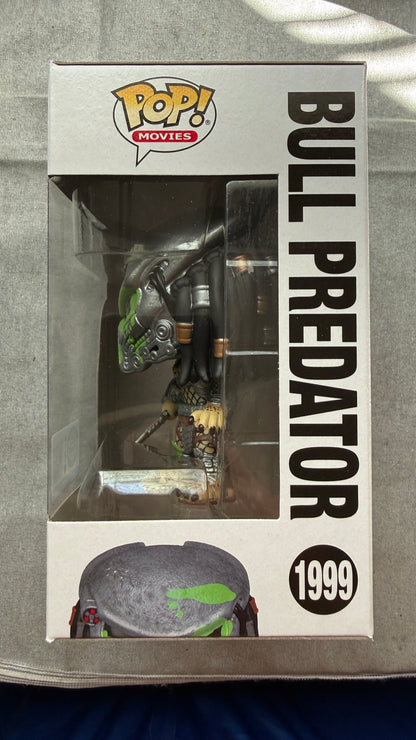 Funko Pop! Vinyl: Alien Vs. Predator - Requiem Bloody Bull Predator (Glow) #1999