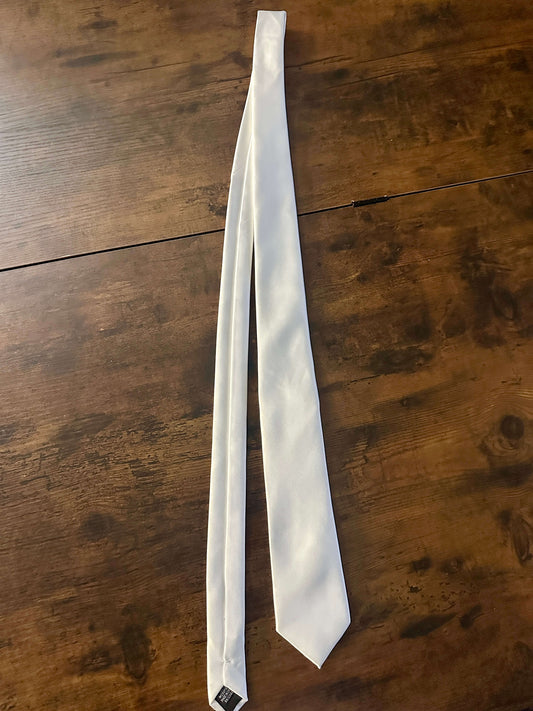 Giovanni Vitarelli Italy Men's Solid Tie 100 microfiber white