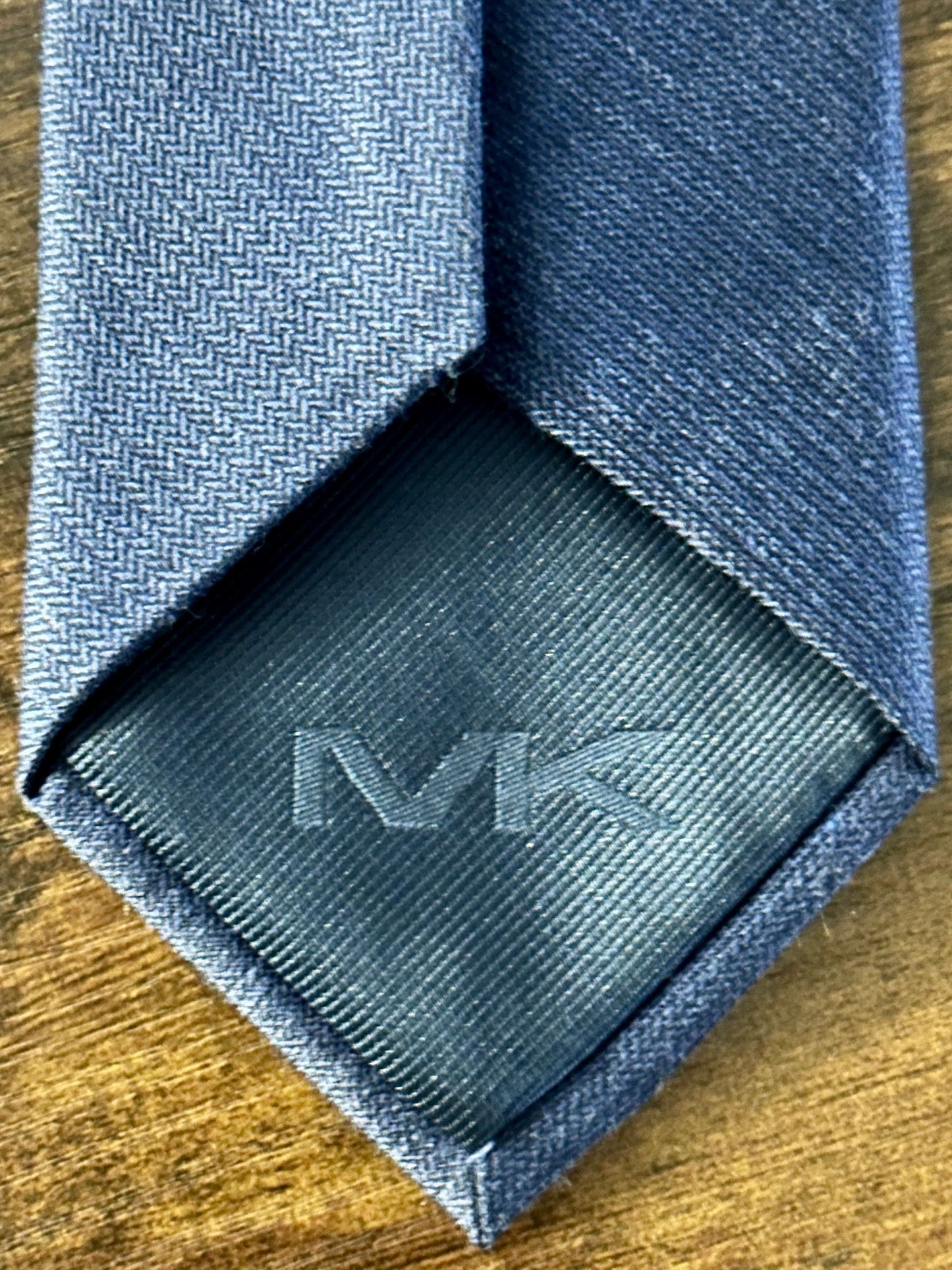 Michael Kors Sorento Men's Solid Textured Tie Navy Blue 75 Silk 25 Viscose