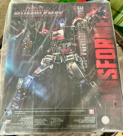 Threezero Transformers: Bumblebee Optimus Prime Cybertron Mode DLX Action Figure